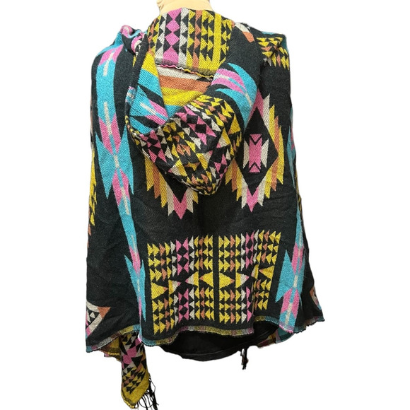 Be Mine NYC Western Print Hooded Poncho, OSFM - Picture 2 of 6
